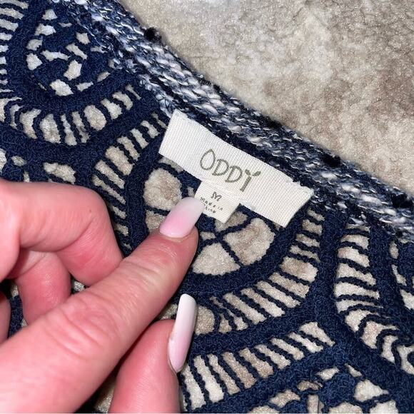 Bundle four for $20 💋 any items with 💋are eligible to bundle - Picture 6 of 10